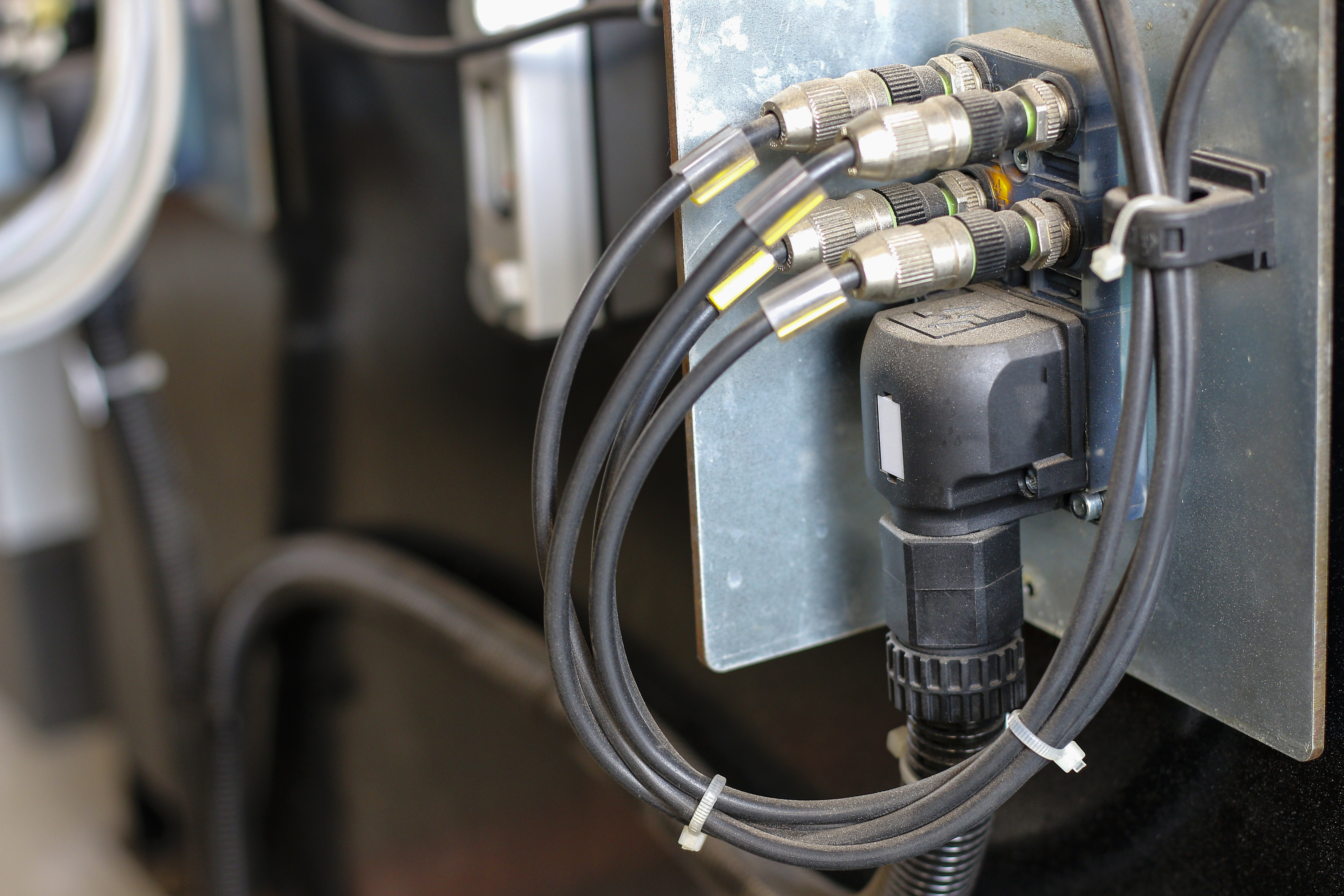 Curso Práctico sobre Electroneumática